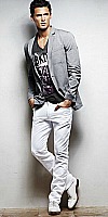 men's Style Mistakes, men's graphic tee over gray blazer 