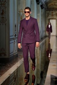 men's monochromatic outfit, men's aubergine outfit