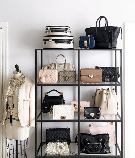 Spring Cleaning—Your Master Fashion Checklist