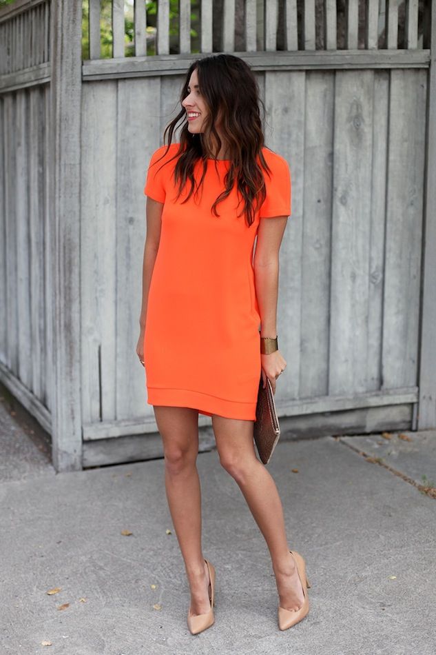 orange sundress and nude high heels