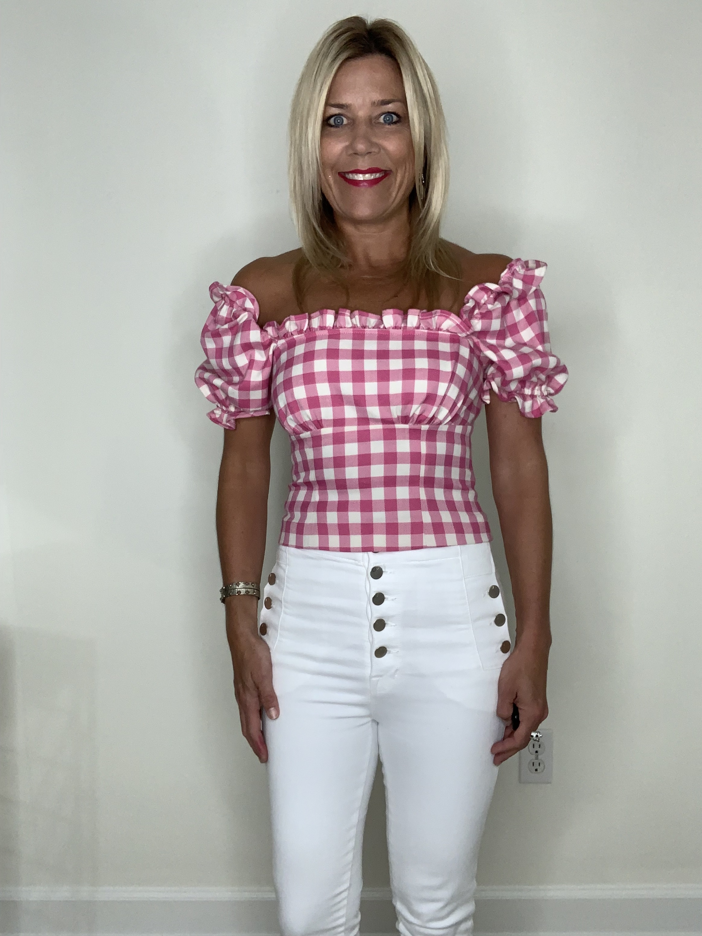 Ease your wardrobe into fall, gingham top, pink and white gingham top and white jeans