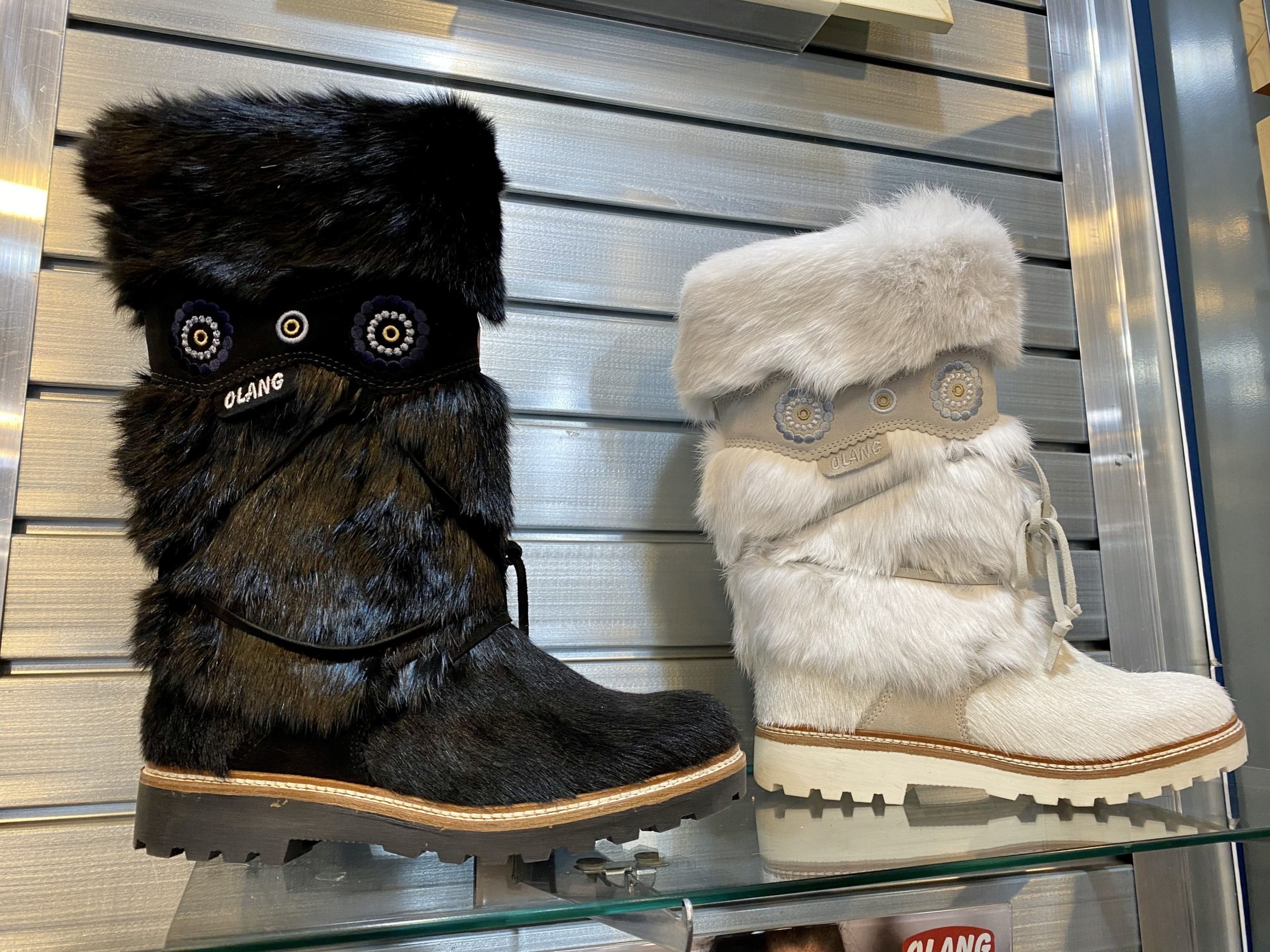Vail Style…What to Wear and Where to Shop, waterproof warm boots, winter snow boots