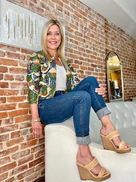 How to Style Jeans: 4 Ways for Spring, Divine Style, women's spring jeans, Kelley Kirchberg