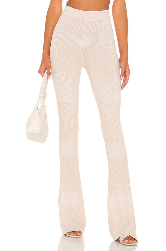 Chic Neutral Pieces for Winter, Song of Style Elyse neutral knit pants