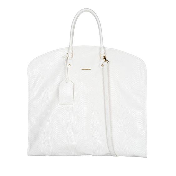 Favorite Travel Accessories to Stay OrganizedHudson and Bleecker GENOA BON VOYAGE GARMENT BAG white