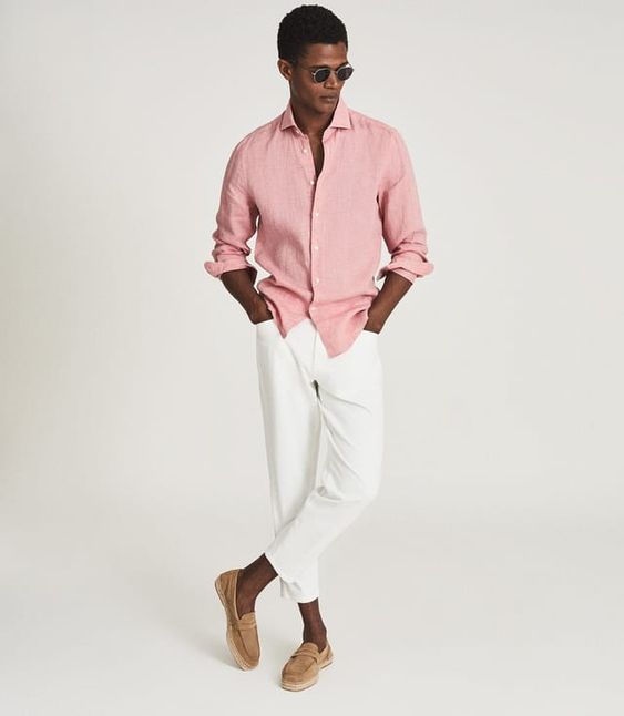 https://divinestyle.co/wp-content/uploads/2023/06/Guys-Summer-Weekend-Outfit-Formulas-mens-pink-linen-shirt-white-pants-and-moccasins-summer-outfit-1.jpg